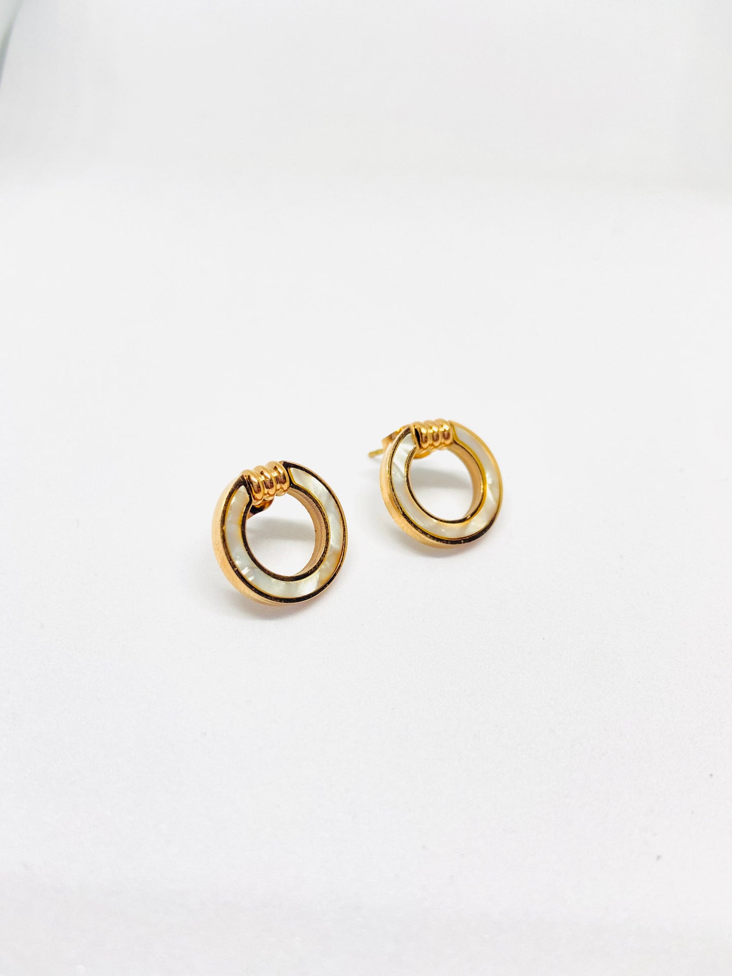 AC12230045- Circular Earrings